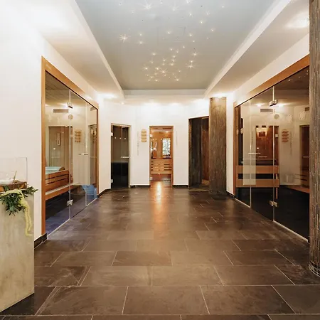 Hotel Roslehen 4*