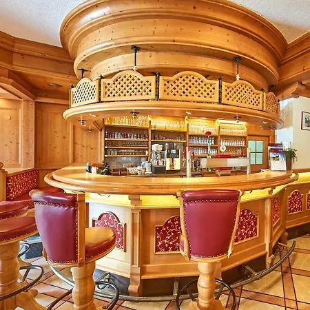 Roslehen Hotel 4*