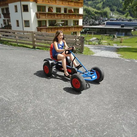 Roslehen Hotel 4*