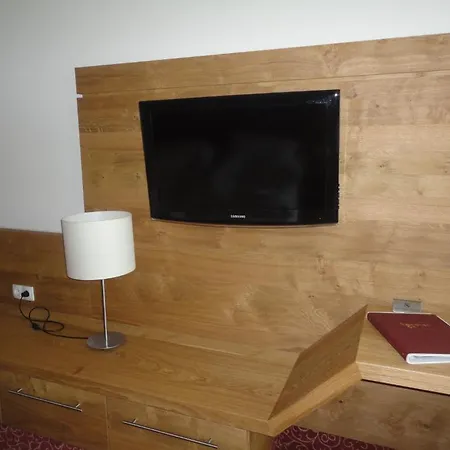 Hotel Roslehen 4*